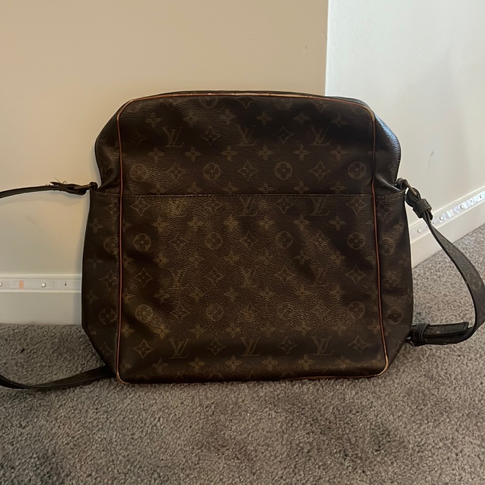 AUTHENTIC LV VINTAGE MESSENGER BAG